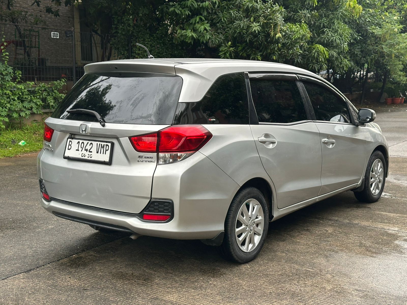 Honda Mobilio E CVT Matic 2015