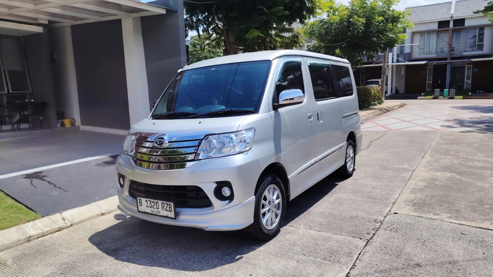 DAIHATSU LUXIO X MATIC 2024 — KM 33RB | LIKE NEW | UNIT LANGKA | SIAP PAKAI