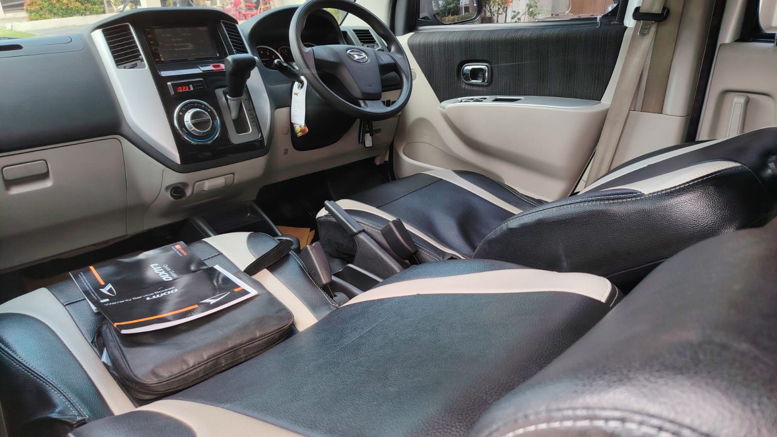 DAIHATSU LUXIO X MATIC 2024 — KM 33RB | LIKE NEW | UNIT LANGKA | SIAP PAKAI