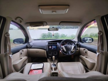 Nissan Grand Livina XV AT 2015 — KM Low | Fullset | Siap Jalan Jauh 10