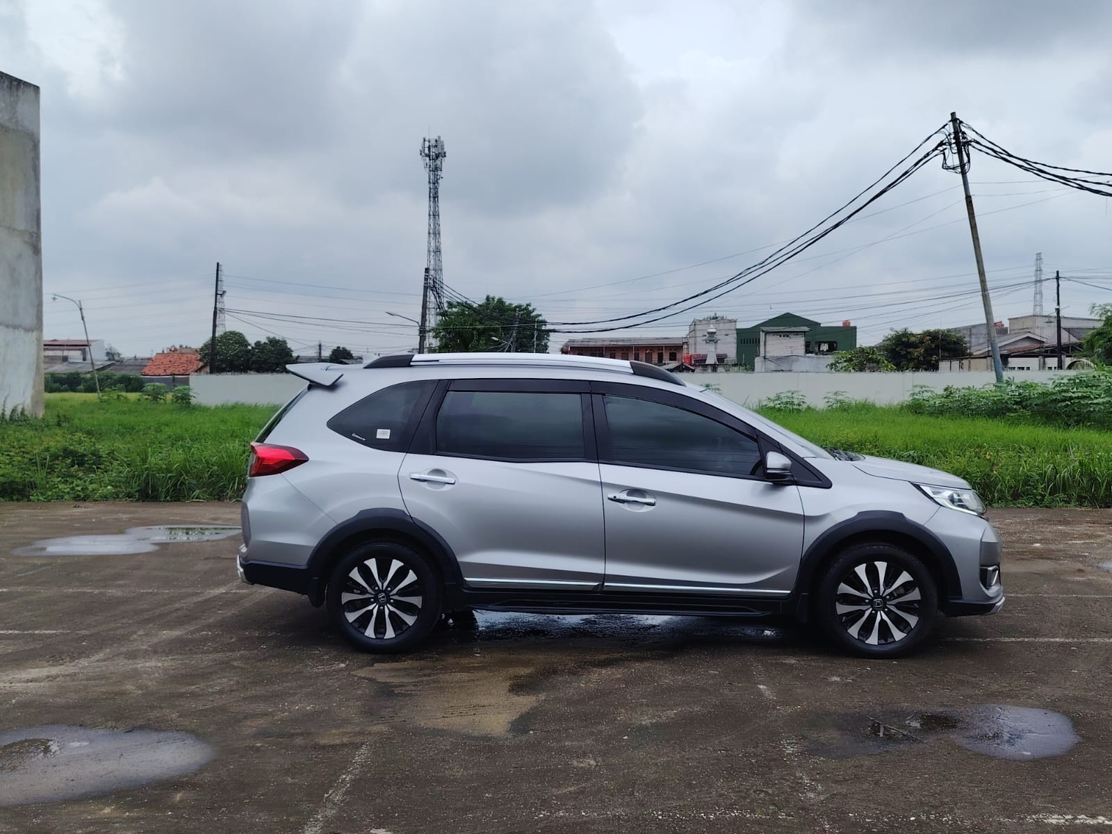 HONDA BR-V E CVT PRESTIGE AT 2019 FACELIFT — MODEL 2020 | KM LOW RECORD | LIKE NEW