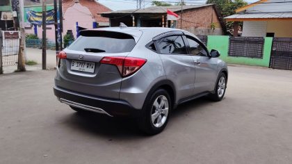 Honda HR-V E cvt metik 2017 (km low kondisi istimewa) Nik 2016 2