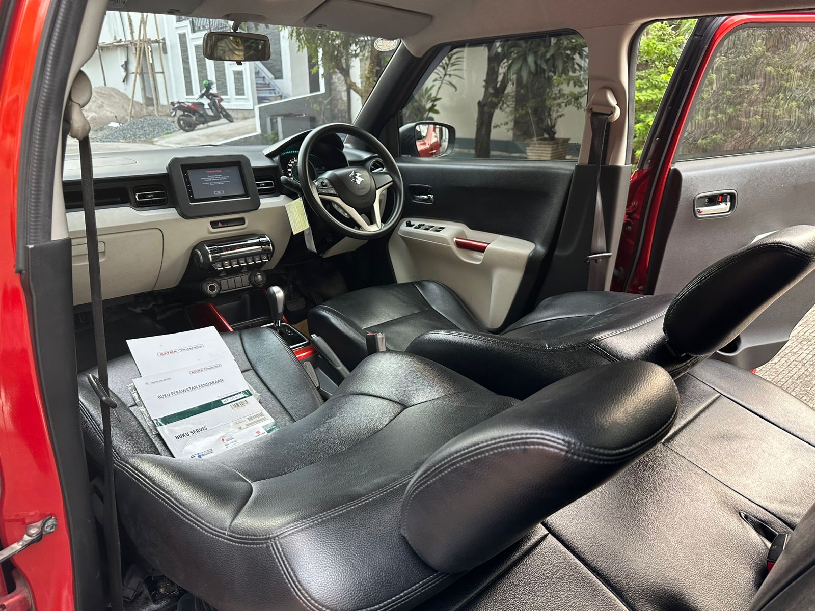 SUZUKI IGNIS GX AGS AT 2018( pemakaian 2019)