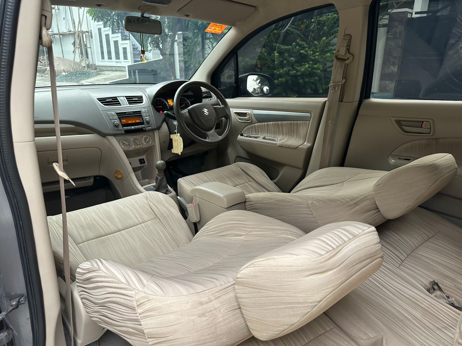 SUZUKI Ertiga GL MT 2018