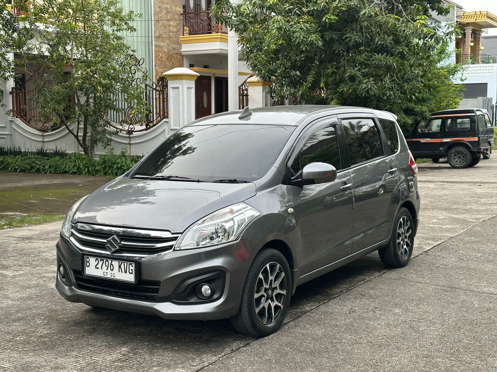 SUZUKI Ertiga GL MT 2018